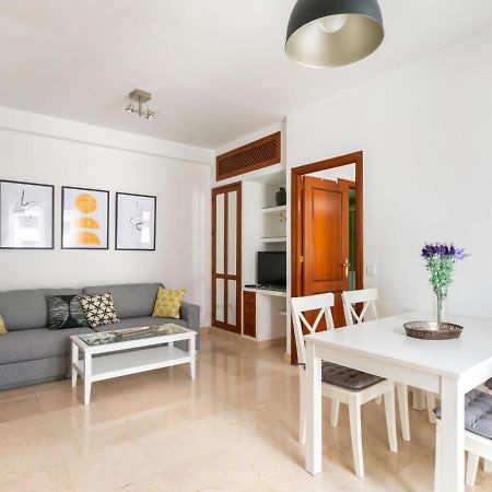 Vr Excelente Ubicacion Luminoso Apt Para Parejas Sevilla Buitenkant foto