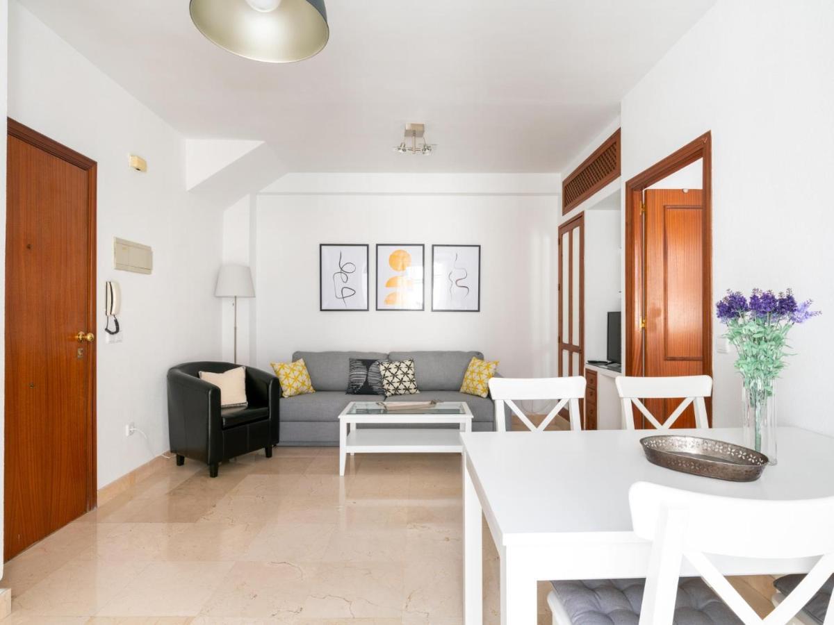 Vr Excelente Ubicacion Luminoso Apt Para Parejas Sevilla Buitenkant foto