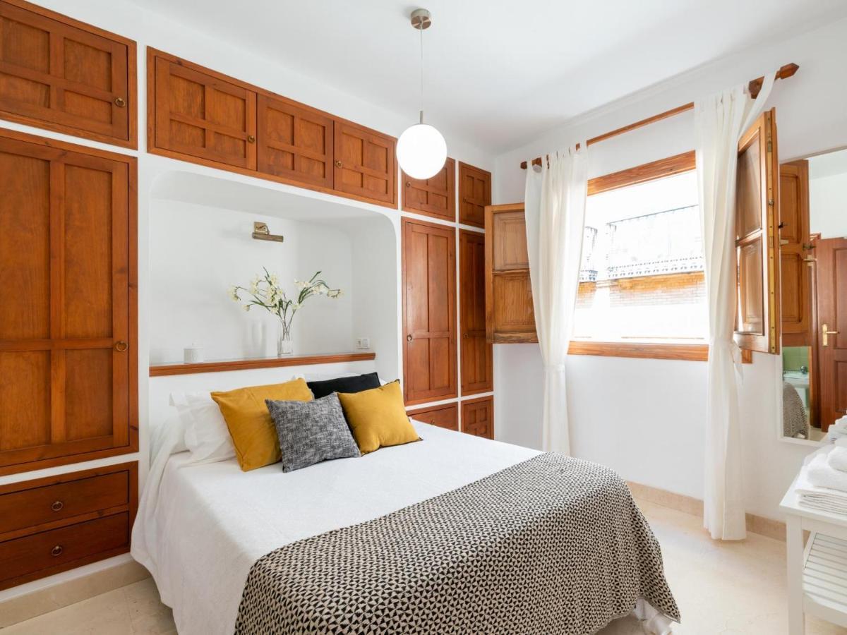Vr Excelente Ubicacion Luminoso Apt Para Parejas Sevilla Buitenkant foto