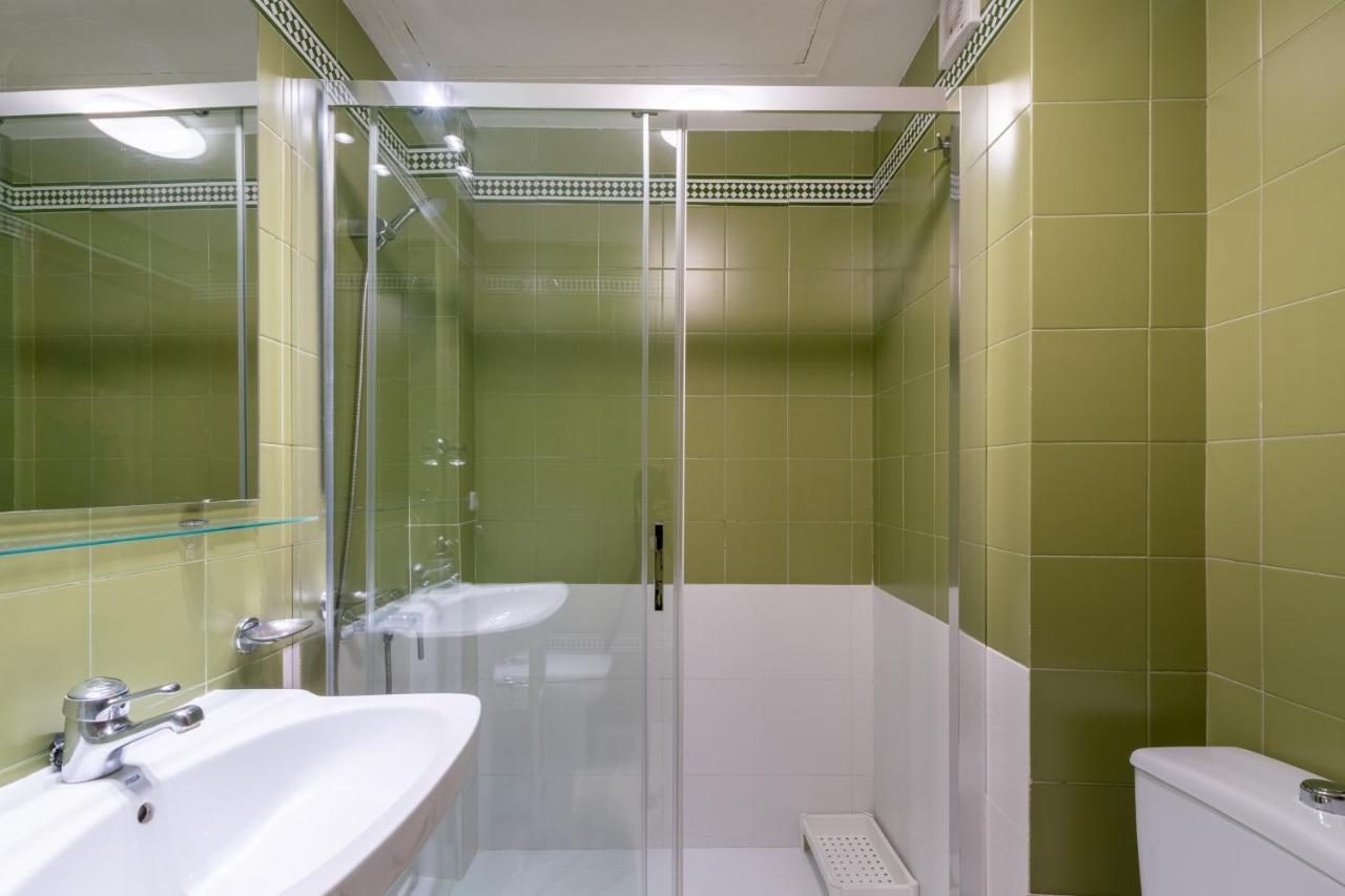 Vr Excelente Ubicacion Luminoso Apt Para Parejas Sevilla Buitenkant foto